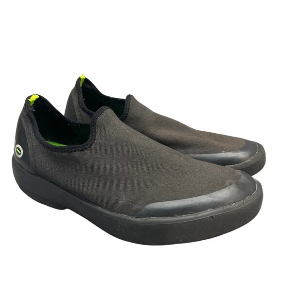 OOFOS Shoes - OOFOS OOmg eeZee Black Slip On Low Recovery Shoe Thick Sole Sneaker Women 9.5